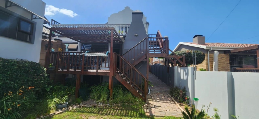 4 Bedroom Property for Sale in Reebok Western Cape